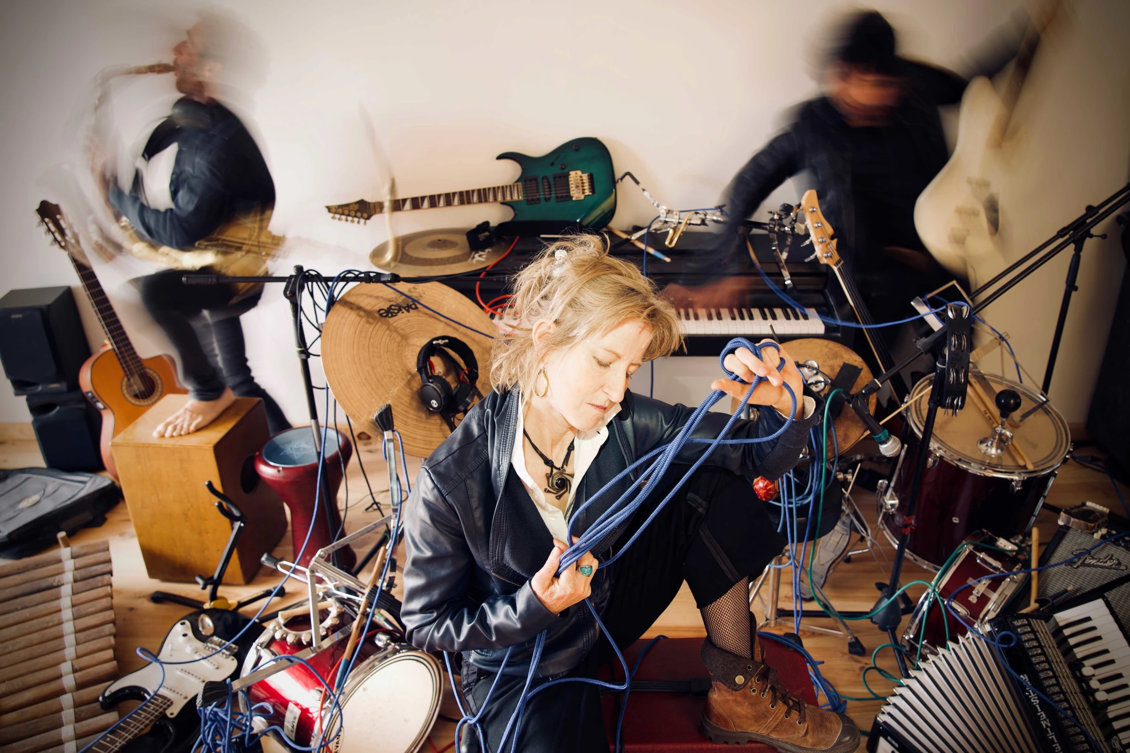 Clare and the NoisE